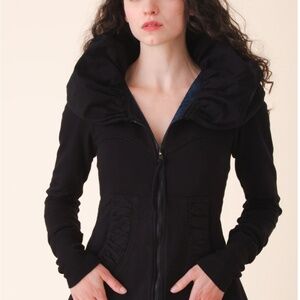 Prairie Underground Cloak Hoodie (Black)